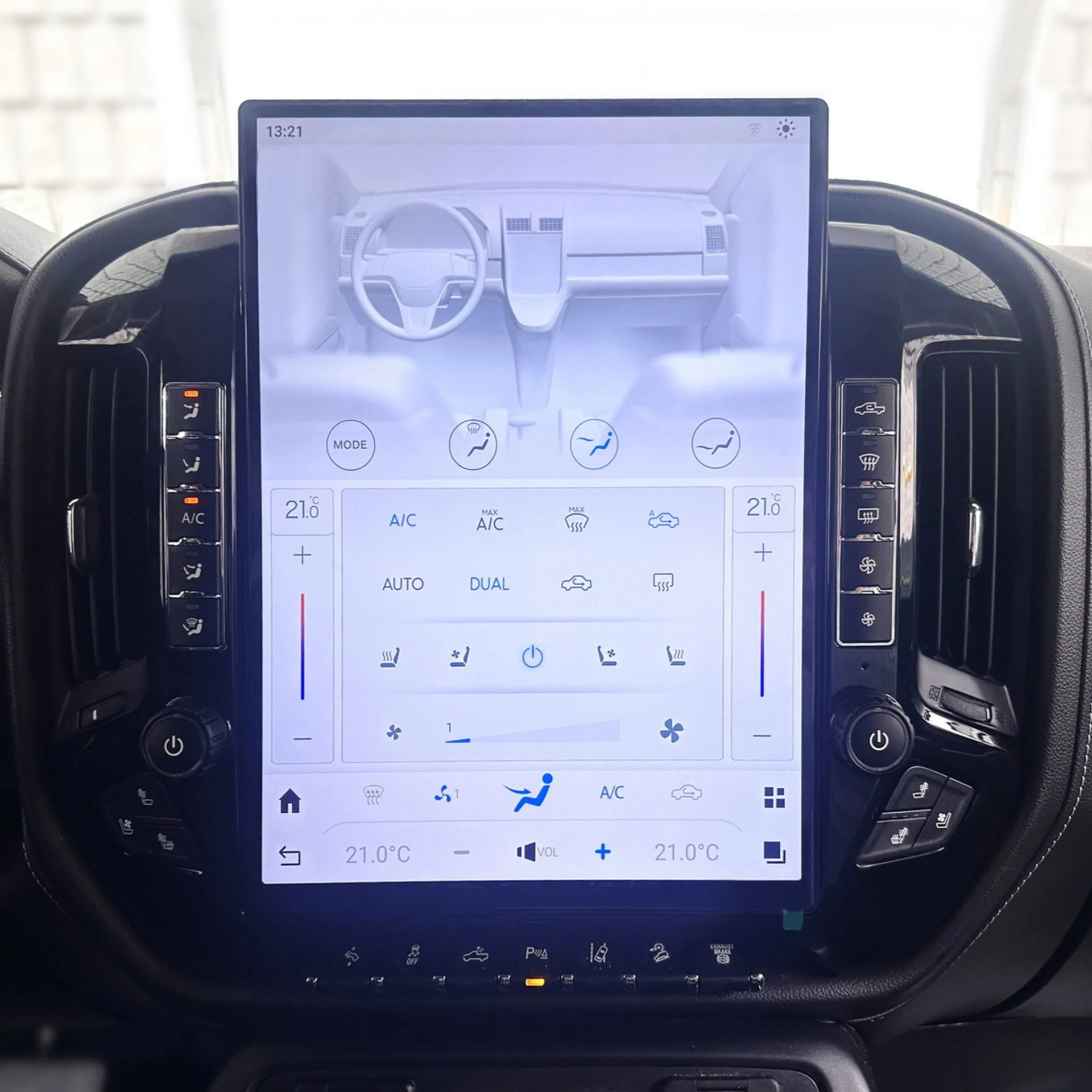 Chevrolet Silverado Tesla Screen 2007-2025 - Image 3